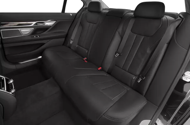 Sedan (2-3 passengers)